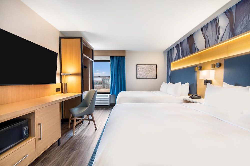 Habitación estándar, 2 camas de matrimonio del hotel DOUBLETREE BY HILTON BUFFALO. Foto 9
