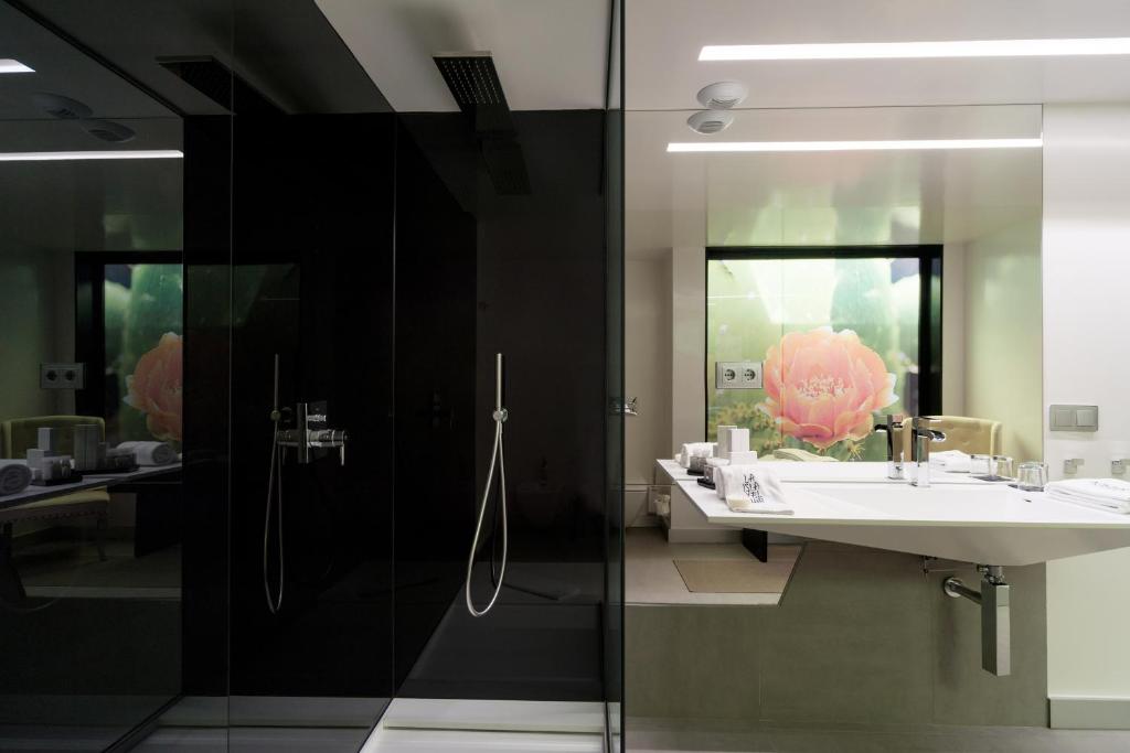 Junior suite Vista Piscina del hotel La Isla Y El Mar Boutique - Adults Only. Foto 2