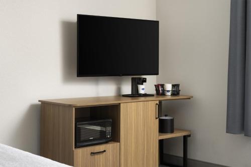 Habitación con 2 camas grandes - No fumadores del hotel HAMPTON INN and SUITES ROCHESTER/HENRIETTA. Foto 5