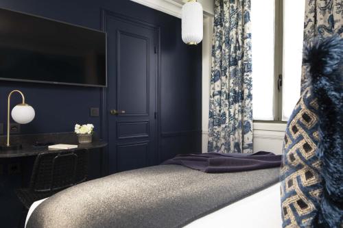 Habitación Doble Clásica del hotel Hôtel Gramont Opera. Foto 10