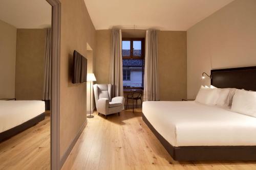 Habitación Doble Superior con vistas a la ciudad - 1 o 2 camas del hotel Nh Collection Torino Piazza Carlina. Foto 3