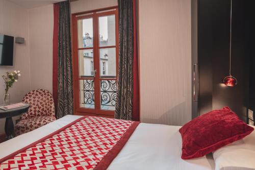 Habitación Doble Clásica del hotel Le Petit Paris