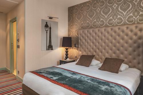 Habitación Doble Superior del hotel Le Petit Paris. Foto 5