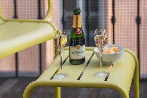 Habitación Triple del hotel Le Petit Paris. Foto 3