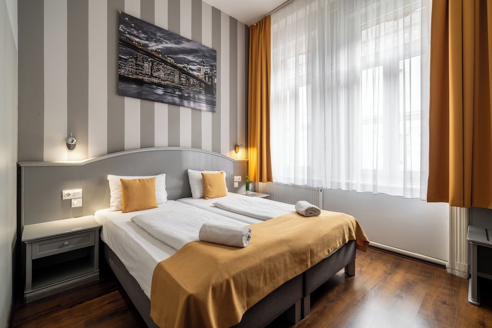 Habitación estándar con 1 cama doble o 2 individuales del hotel Full Moon