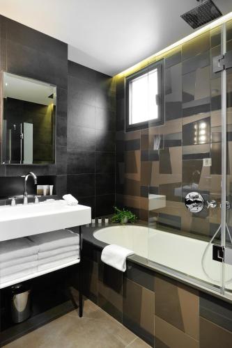 Habitación Doble Deluxe con vistas al jardín del hotel Hotel y Spa La Belle Juliette. Foto 3