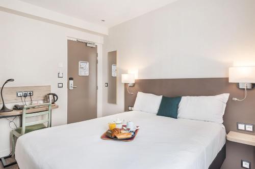 Habitación Doble del hotel Courcelles Médéric. Foto 5