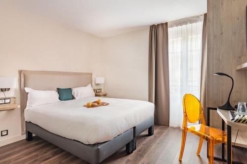 Habitación Doble Superior del hotel Courcelles Médéric. Foto 9
