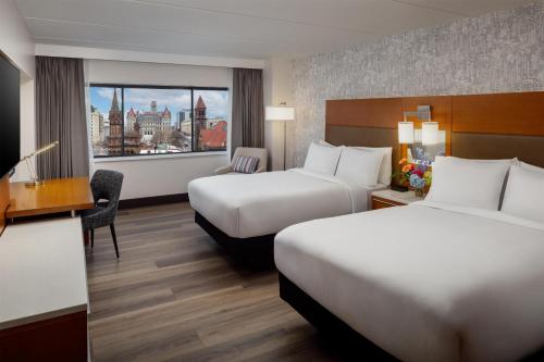 Habitación Doble Executive con 2 camas dobles del hotel Hilton Albany. Foto 2