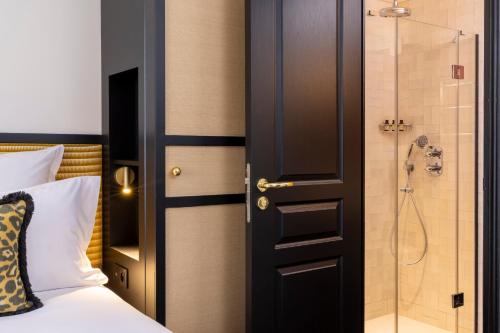 Habitación Clásica con vistas al patio del hotel Grand Hotel Chicago