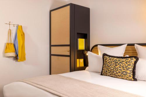 Habitación Clásica con vistas al patio del hotel Grand Hotel Chicago. Foto 2