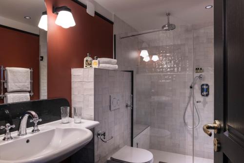 Habitación Deluxe del hotel Grand Hotel Chicago. Foto 4