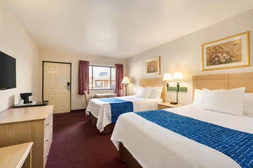 Habitación con 2 camas dobles - No fumadores del hotel TRAVELODGE NIAGARA FALLS