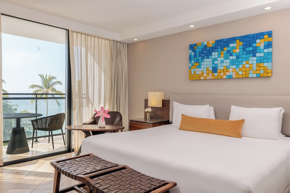 Habitación, 1 cama de matrimonio grande, balcón, frente al mar del hotel Dreams Puerto Vallarta Resort & Spa