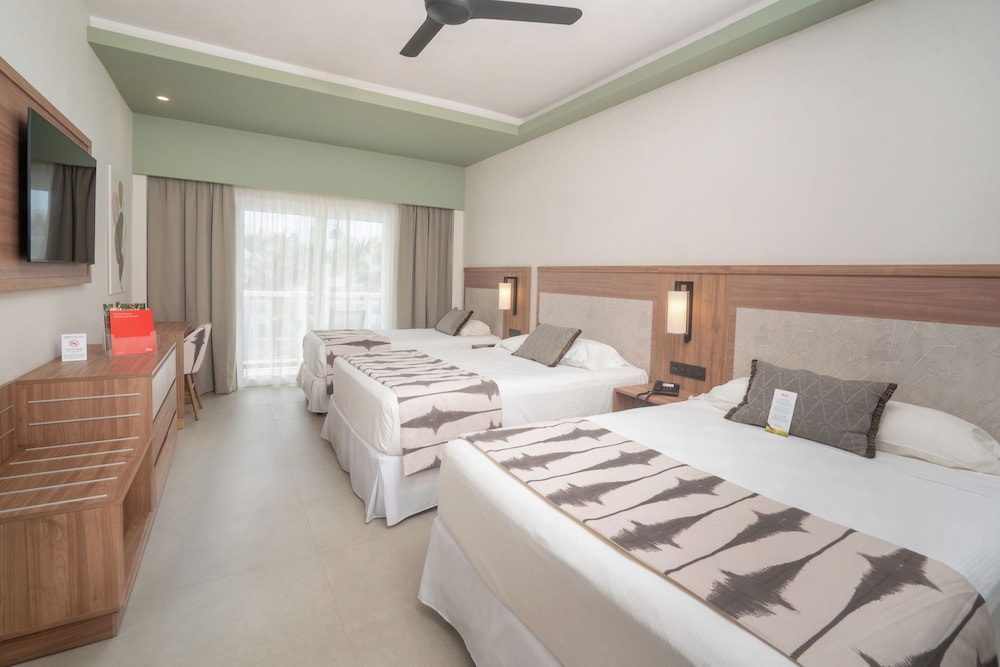 Habitación Familiar del hotel Riu Flamingos - All Inclusive