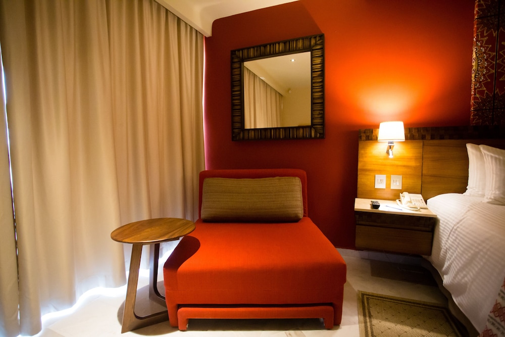 Deluxe Vista al Resort Doble del hotel Sunscape Puerto Vallarta Resort and Spa All Inclusive. Foto 1