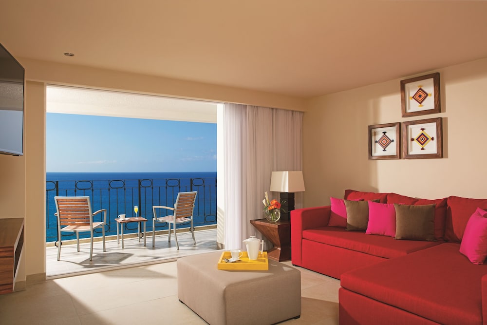 Suite Junior Deluxe Frente al Mar Doble del hotel Sunscape Puerto Vallarta Resort and Spa All Inclusive. Foto 3