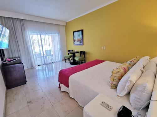 Estudio - Sección de montaña del hotel Canto Del Sol Puerto Vallarta All Inclusive. Foto 3