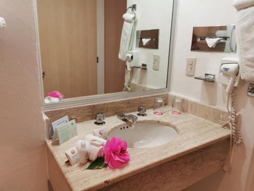 Suite de 1 dormitorio - Sección de montaña del hotel Canto Del Sol Puerto Vallarta All Inclusive. Foto 1