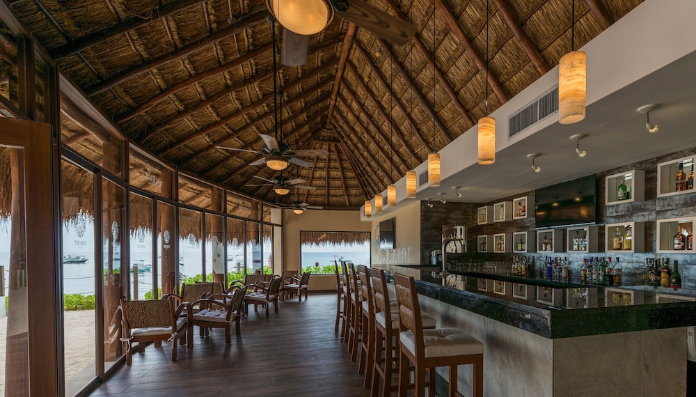 Fragata Beach Club Premium Room del hotel The Reef Coco Beach and Spa- Optional All Inclusive. Foto 8