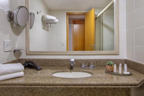 Habitación Doble Estándar - 2 camas del hotel Brasil 21 Suites Affiliated By Melia. Foto 6