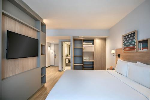 Suite Junior Executive con cama extragrande del hotel Brasil 21 Suites Affiliated By Melia. Foto 4