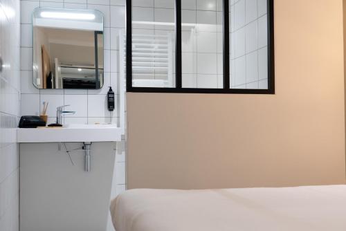 Habitación Estándar con 1 cama doble del hotel ibis Styles Nancy Centre Gare. Foto 10