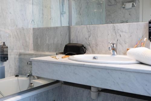 Habitación Estándar con 1 cama doble del hotel ibis Styles Nancy Centre Gare. Foto 15