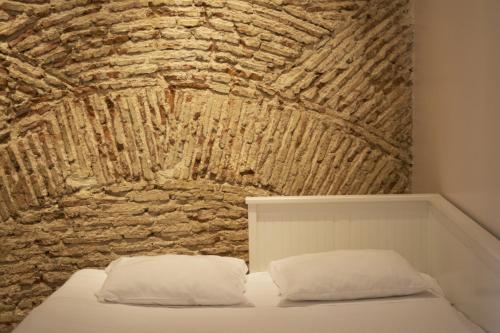 Estudio del hotel Lisbon Arsenal Suites. Foto 1
