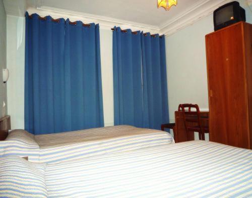 Habitación cuádruple del hotel Hôtel Du Brabant. Foto 1