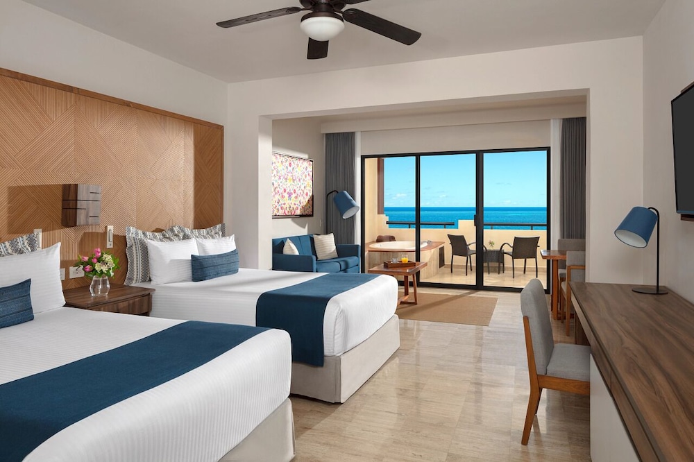 Preferred Club Junior Suite Ocean Front Double del hotel Dreams Sapphire Resort and Spa - All Inclusive. Foto 1