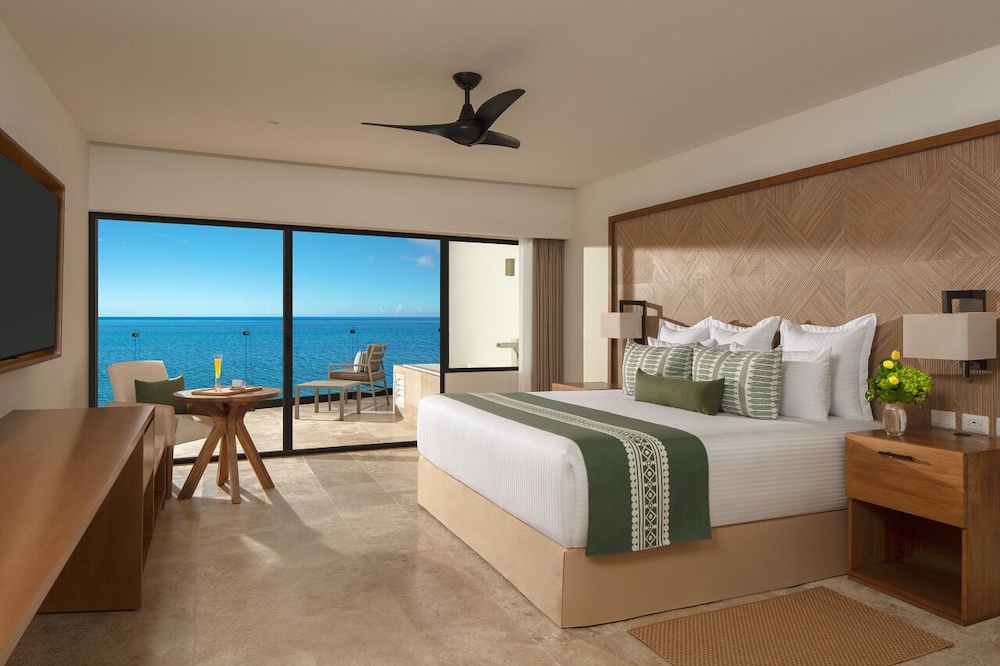 Club Master Suite Ocean Front King del hotel Dreams Sapphire Resort and Spa - All Inclusive