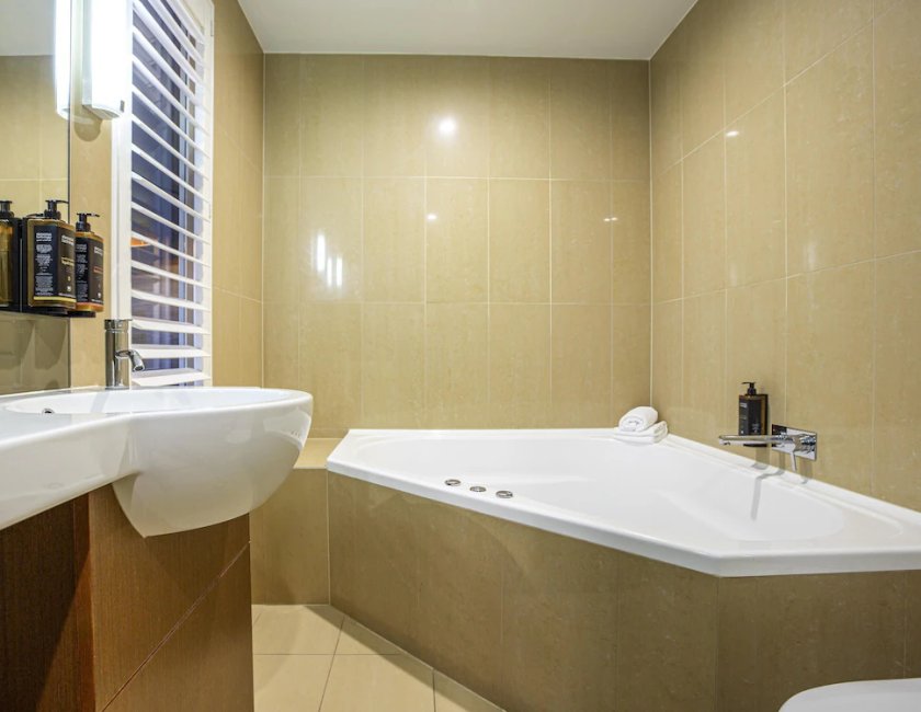 Habitación doble Superior 1 Cama king del hotel Mercure Sydney Liverpool. Foto 3