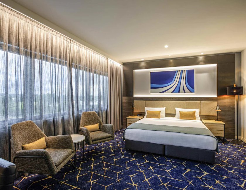 Habitación doble Superior 1 Cama king del hotel Mercure Sydney Liverpool. Foto 4