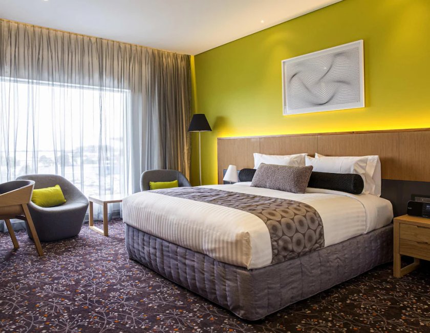 Habitación doble 1 Cama king Accesible Normal del hotel Mercure Sydney Liverpool. Foto 3