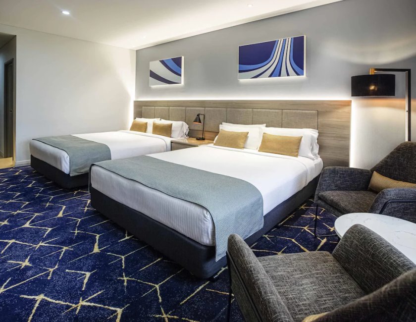 Habitación doble 2 Camas queen Normal del hotel Mercure Sydney Liverpool. Foto 3