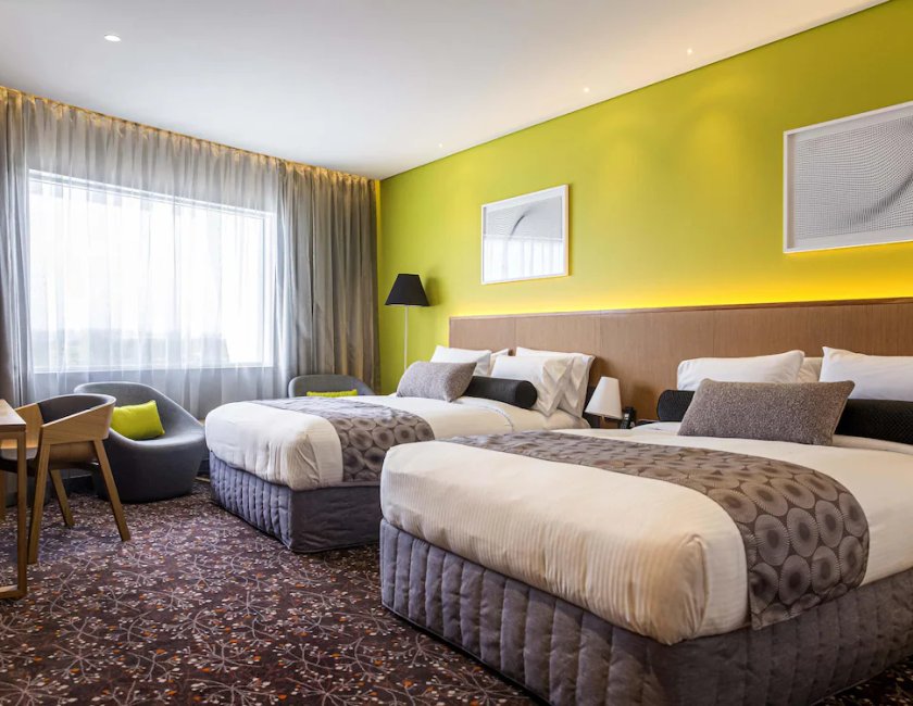 Habitación doble 2 Camas queen Normal del hotel Mercure Sydney Liverpool. Foto 6