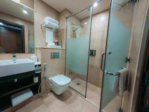Habitación Doble Deluxe - 2 camas del hotel Copthorne Downtown Abu Dhabi