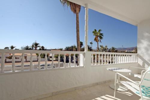 Habitación Doble con balcón del hotel Gold By Marina - Adults Only. Foto 2