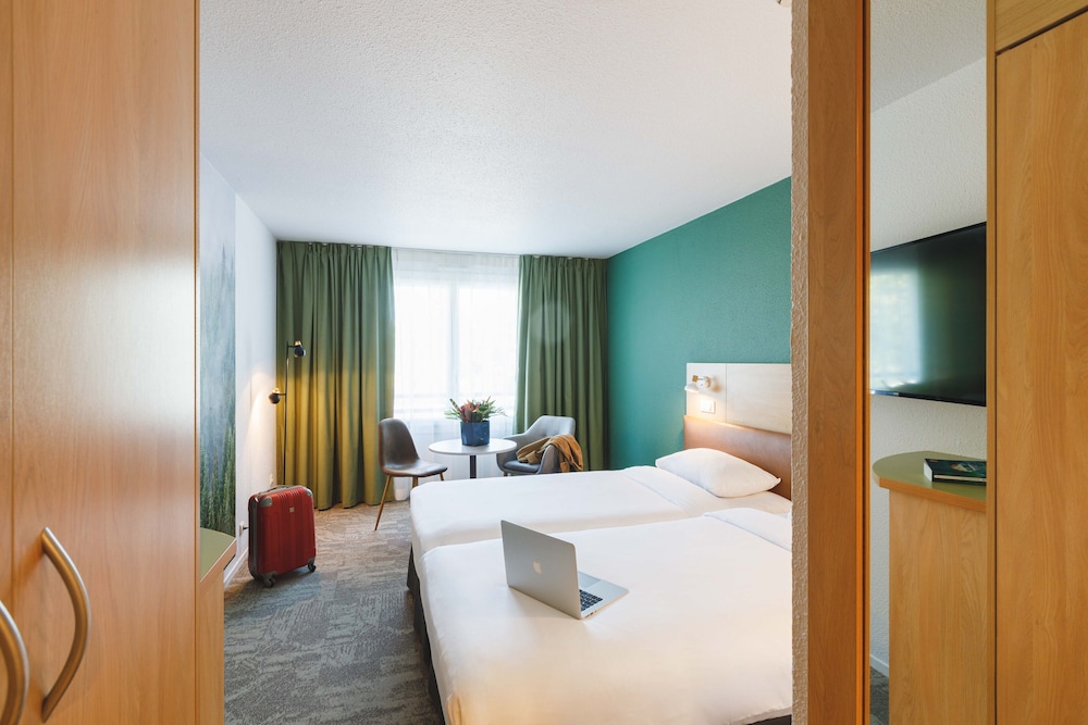 Habitación Standard con dos camas individuales del hotel Ibis Styles Aix-les-bains Domaine De Marlioz. Foto 1