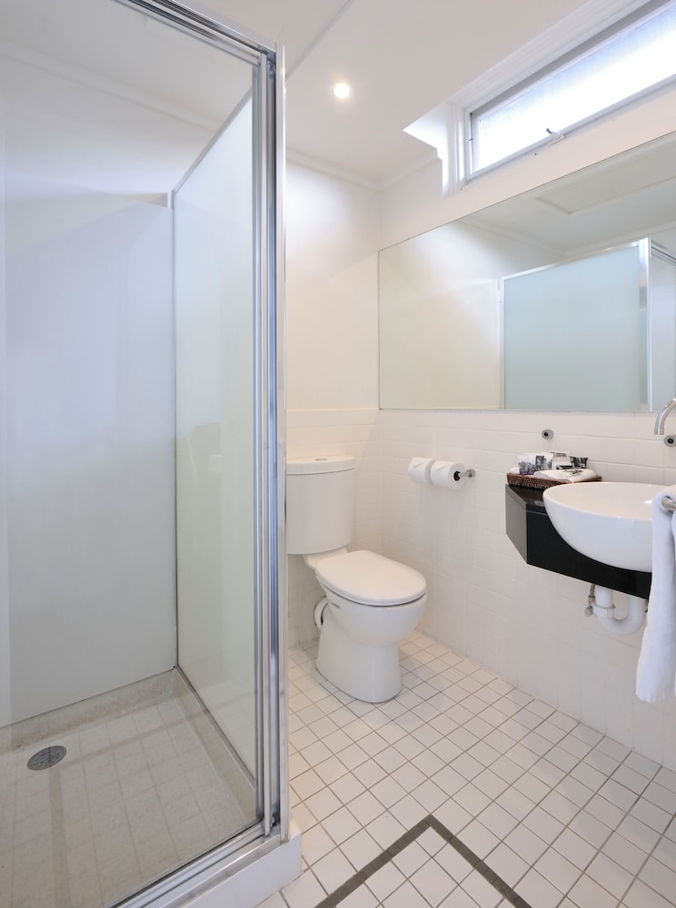 Habitación Estándar 1 Cama King del hotel Mercure North Melbourne. Foto 4