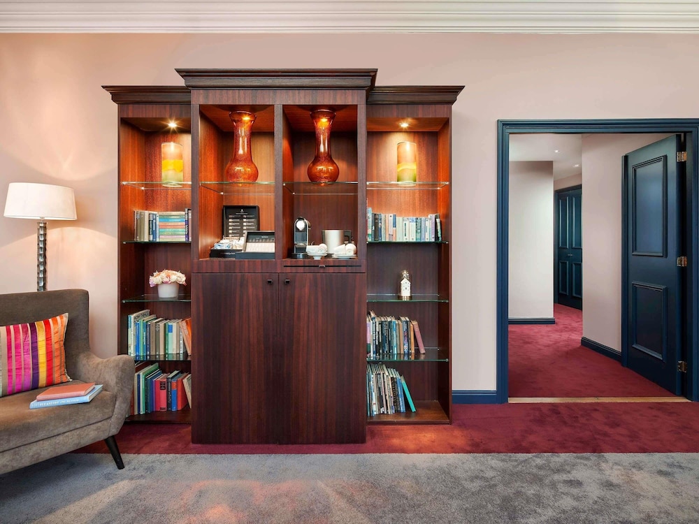 SUITE CANAL HOUSE - 1 Cama King Size - Servicio de Mayordomo - Vistas al Patio Interior o al Canal del hotel Sofitel Legend The Grand Amsterdam. Foto 3