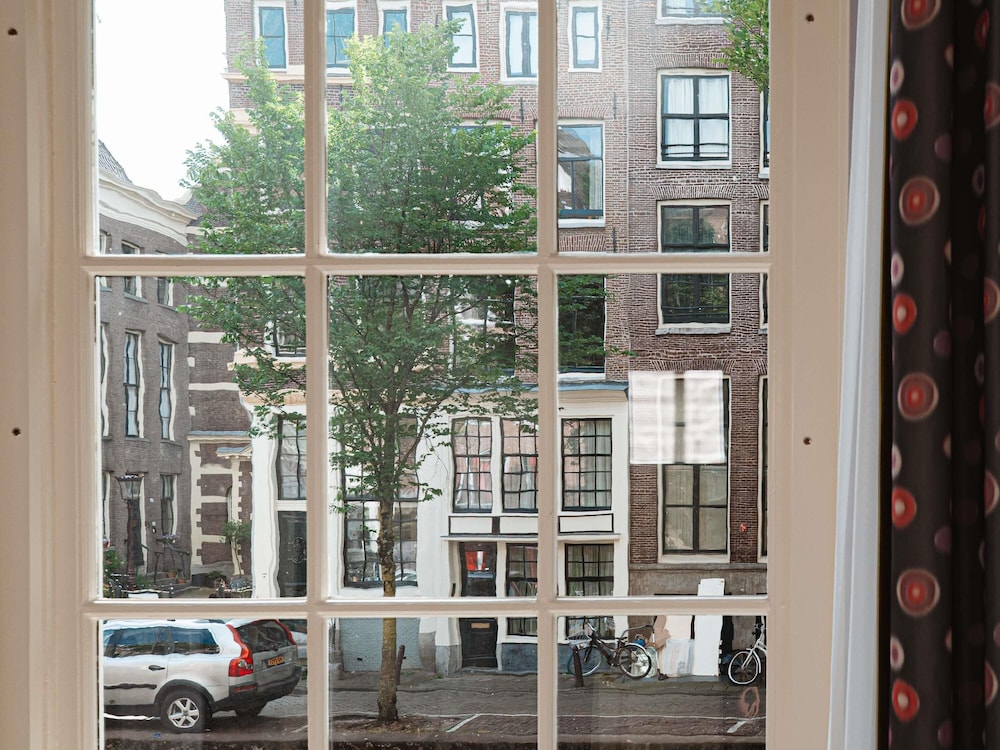 SUITE CANAL HOUSE - 1 Cama King Size - Servicio de Mayordomo - Vistas al Patio Interior o al Canal del hotel Sofitel Legend The Grand Amsterdam. Foto 6