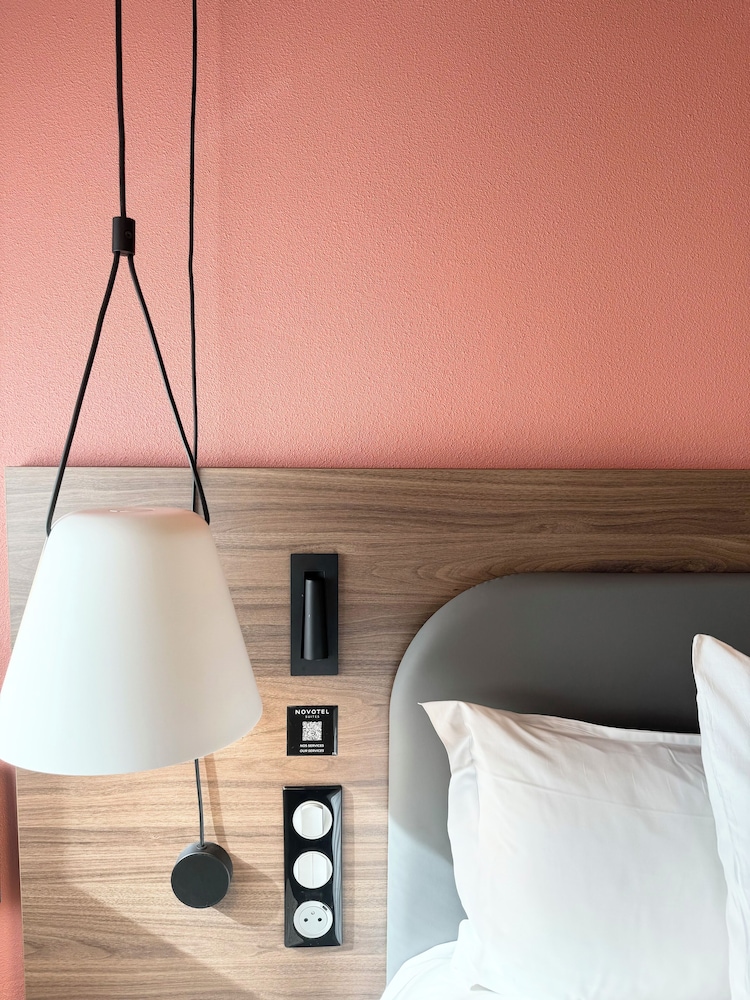 Suite superior, 1 cama doble con sofá cama del hotel Novotel Suites Rouen Normandie. Foto 1