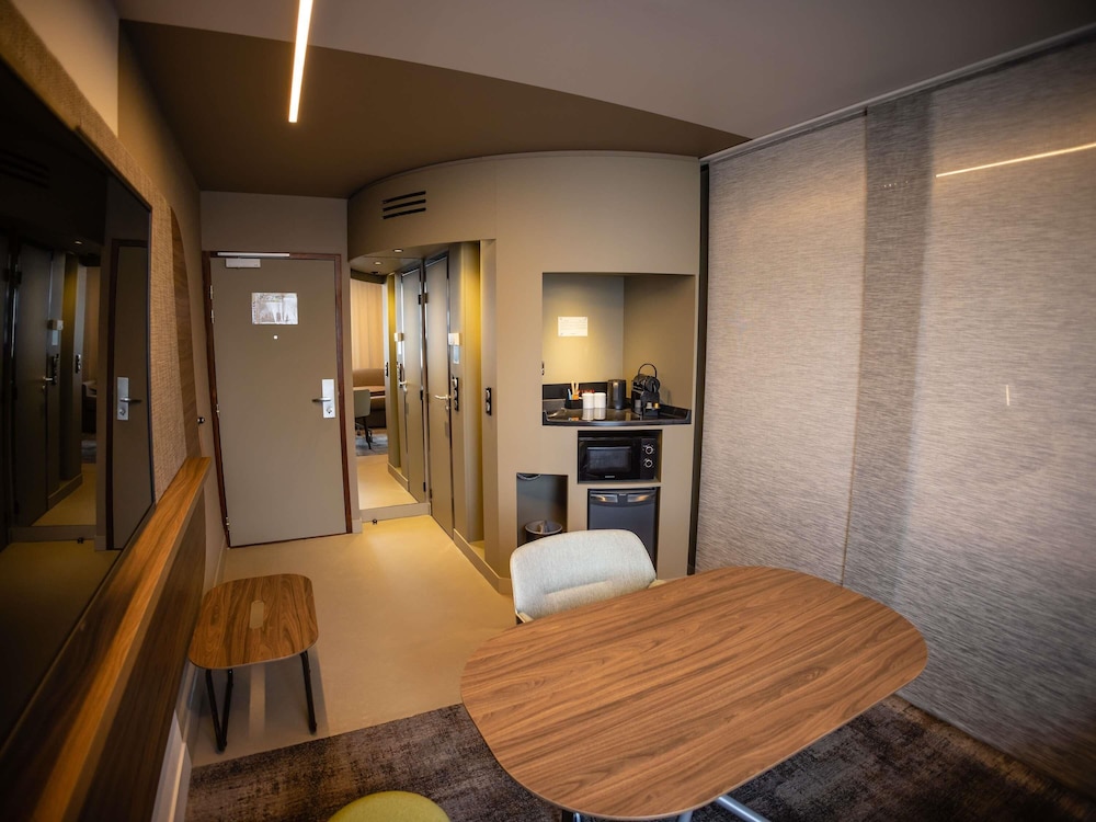 Suite superior, 1 cama doble con sofá cama del hotel Novotel Suites Rouen Normandie. Foto 8
