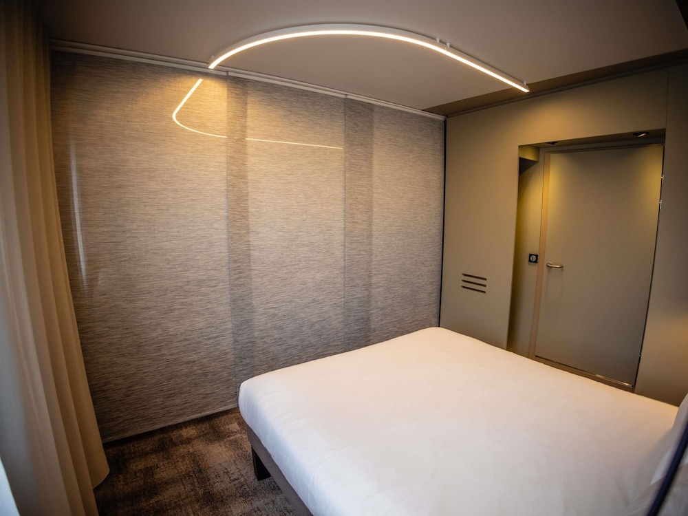 Suite superior, 1 cama doble con sofá cama del hotel Novotel Suites Rouen Normandie. Foto 9