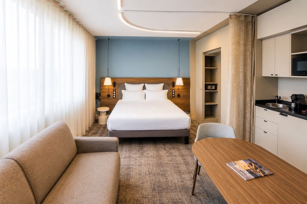 Suite superior, 1 cama de matrimonio con sofá cama del hotel Novotel Suites Rouen Normandie