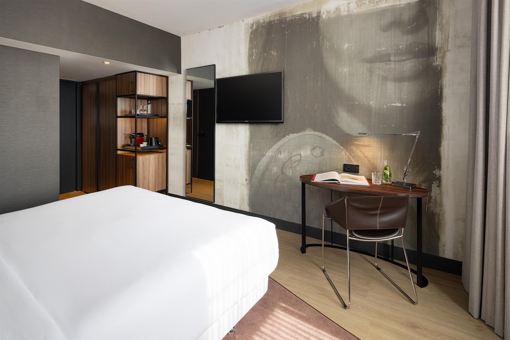 Habitación superior del hotel Nh Collection Amsterdam Flower Market. Foto 9