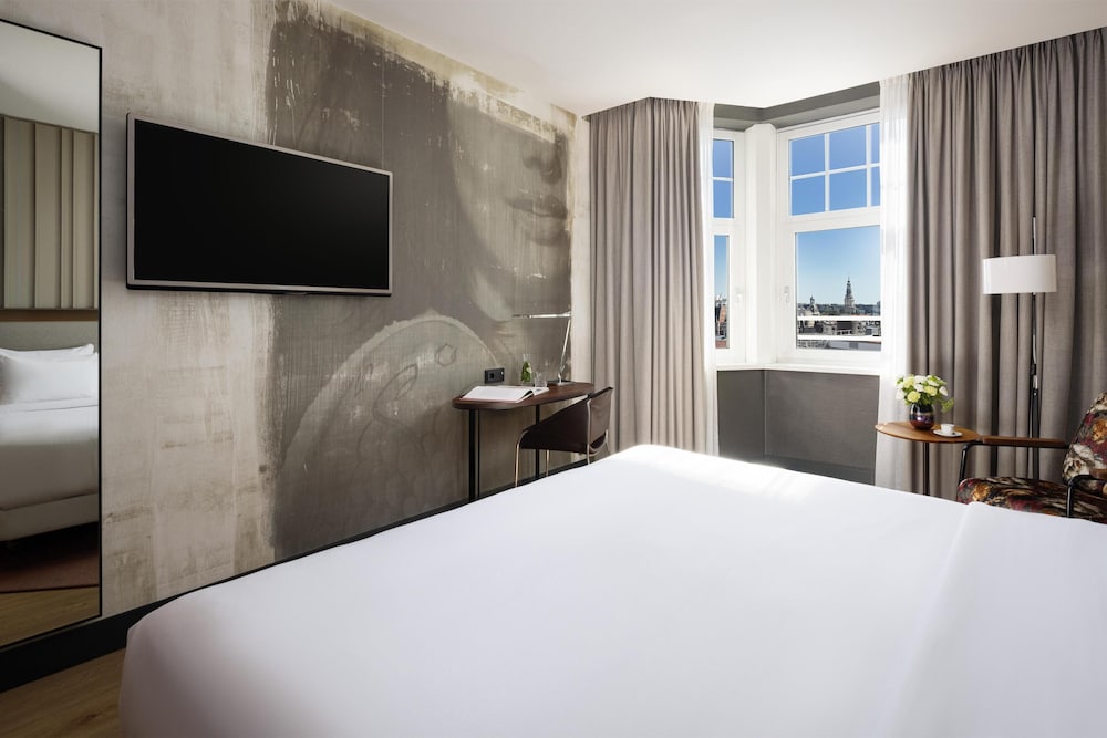 Habitación superior del hotel Nh Collection Amsterdam Flower Market. Foto 12