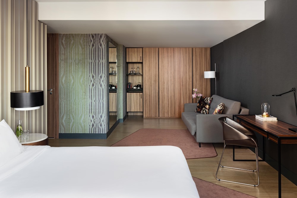 Suite junior del hotel Nh Collection Amsterdam Flower Market. Foto 6